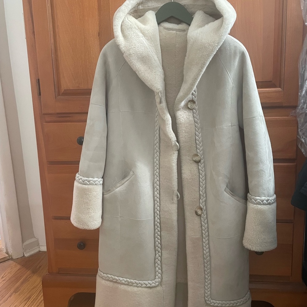 Christia Genuine Shearling Spain Hooded Fur Mid Length Coat Small 4-6